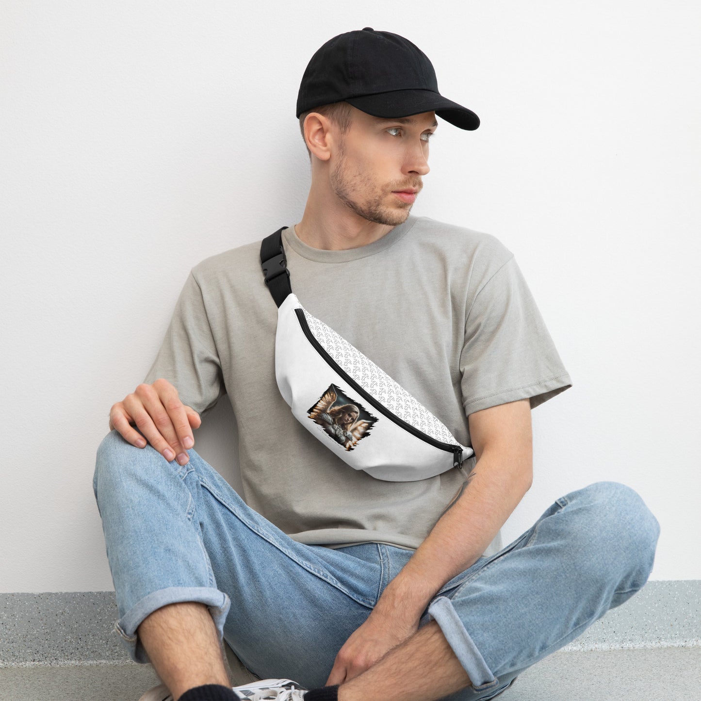 • 100% polyester - Fanny Pack - belt bag